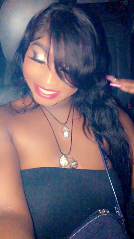 Sanaa Lee_ model high quality gallery