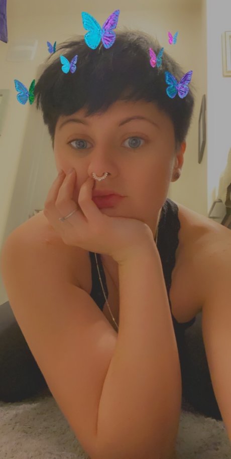 Sammi English model pretty pics