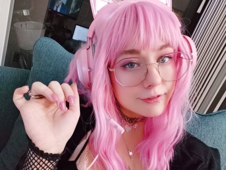 Syrein pornstar naked gallery