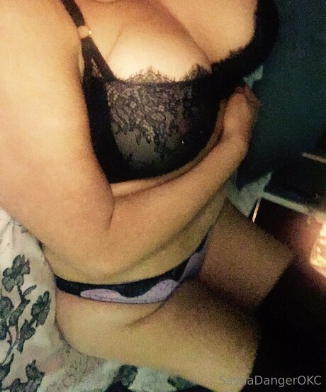 Sasha Danger OKC model free pic