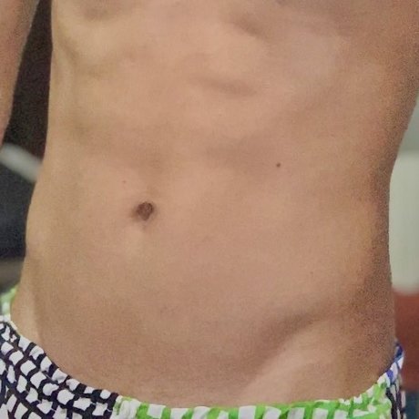 Lucho model top image