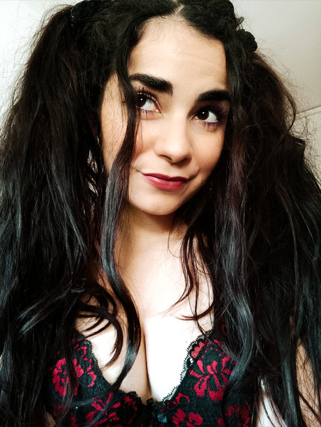 Leoncina Scarlet sexy star gallery