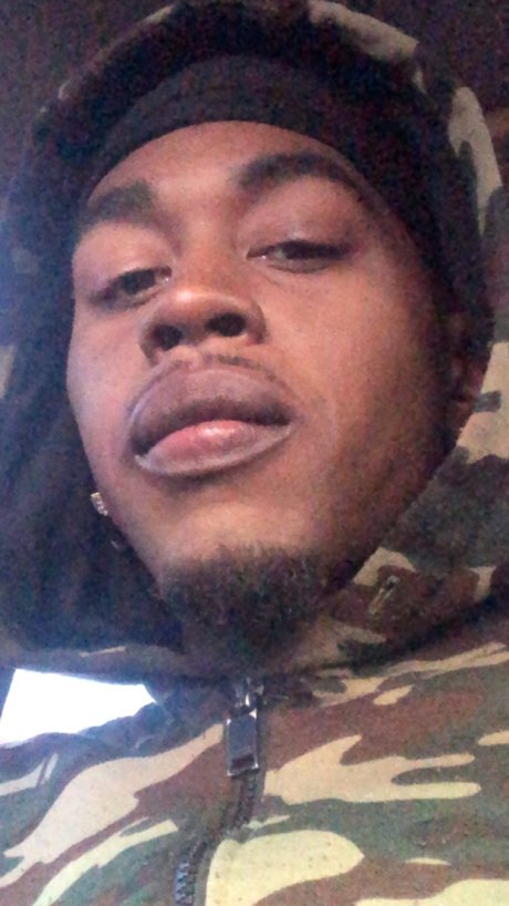 Saucewalkaa15 adult actress gallery