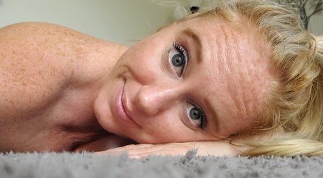 Rebecca Sue star pretty photo