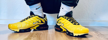 sneax berlin hot actress photos