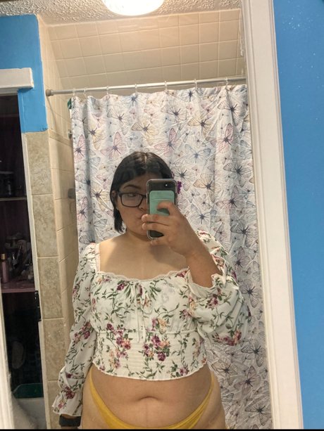 Yoselyn star art archive