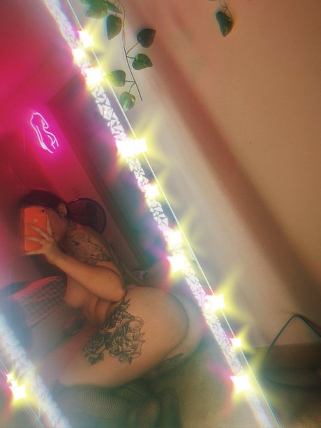 emily Snyder model sexy photos