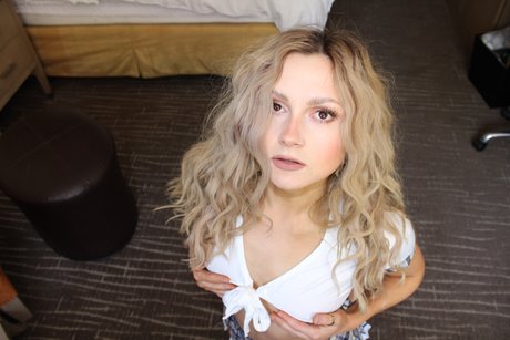 Thotiana Stunnings top star image