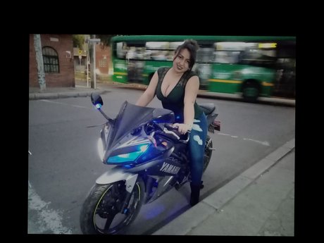 Liz Gomez nice pornstar pics