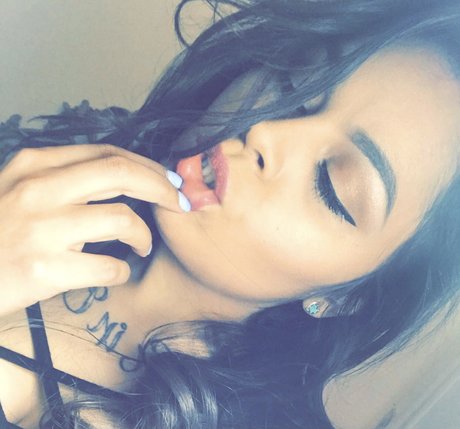 Sweetnips erotic star photo