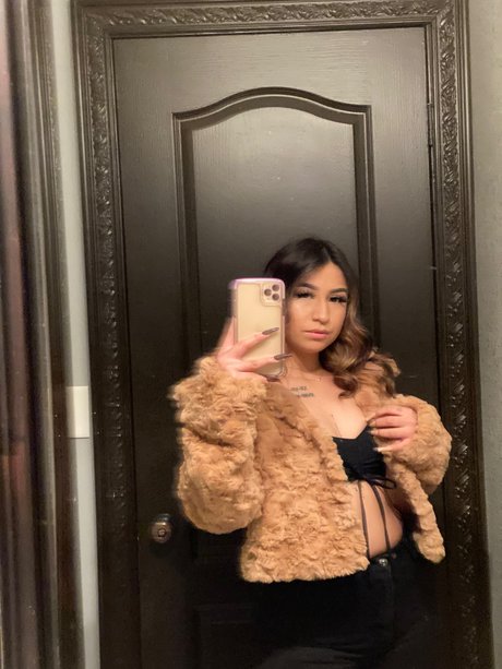 Crisss erotic actress img