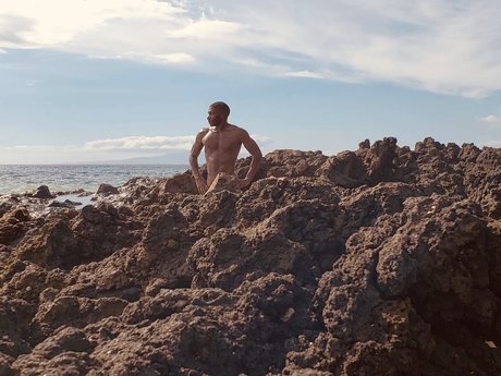 Starts with B pornographic model pics