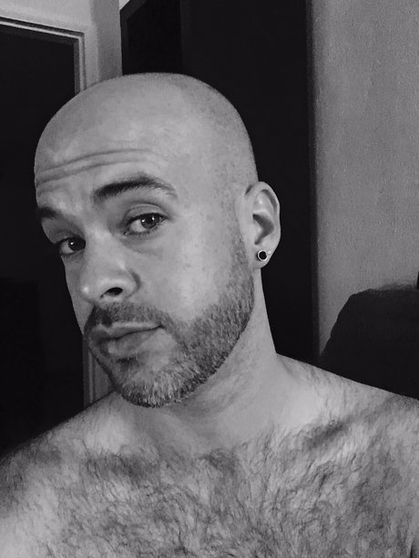 dustin lanshaw sexy actress pics