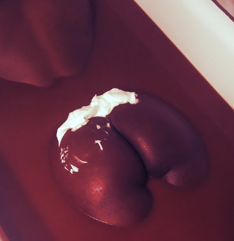 Bronzey Wishes hot star gallery