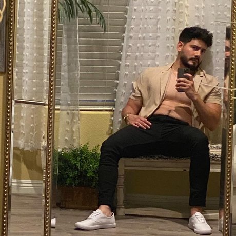 Richie Valentine sexy actress pics