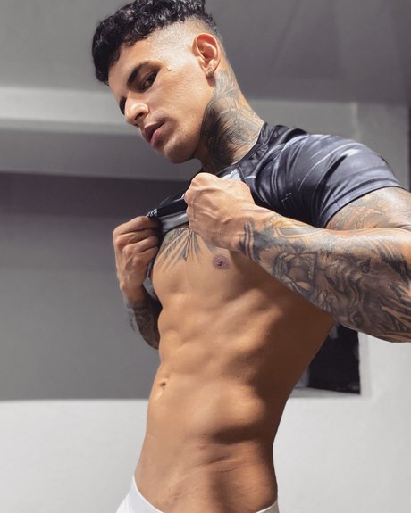 Trisstan porn model photos