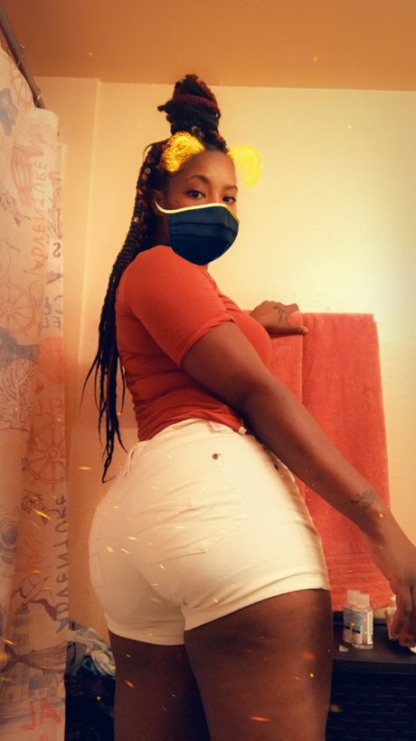 Trixxxie nudes actress pic