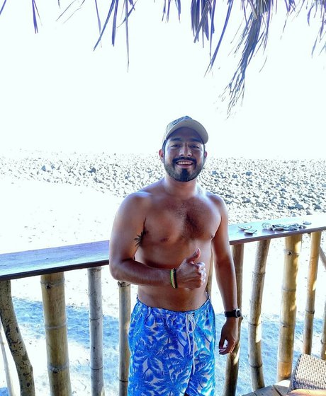 Manuel Suriano naked model pics