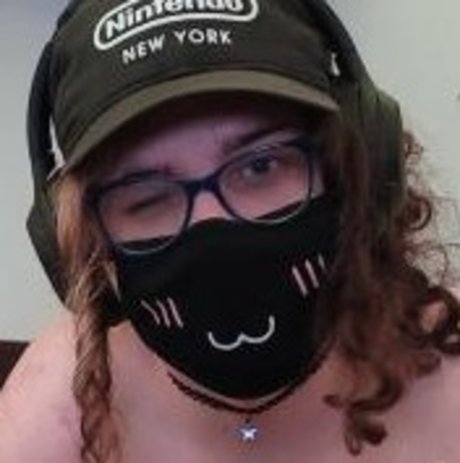 TurtleGal24 model pornographic image