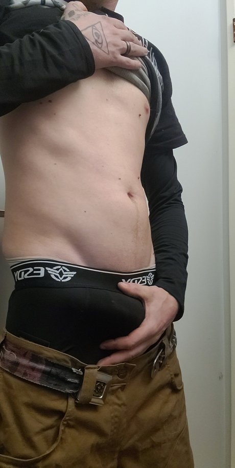 Jessi Kru pornographic model img