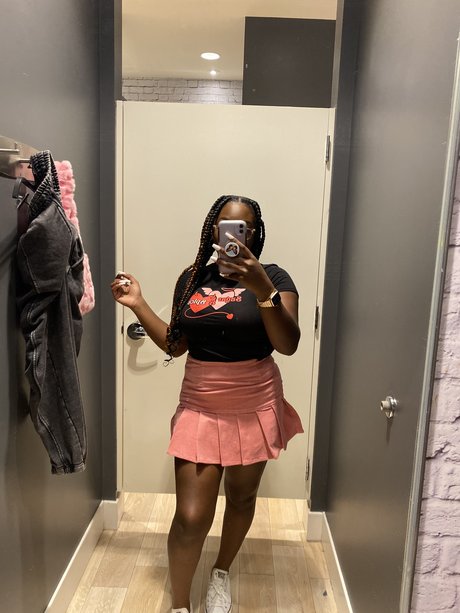 Sundae glaze star nudes pic