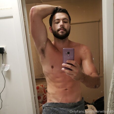 Tyler Wilson model photo