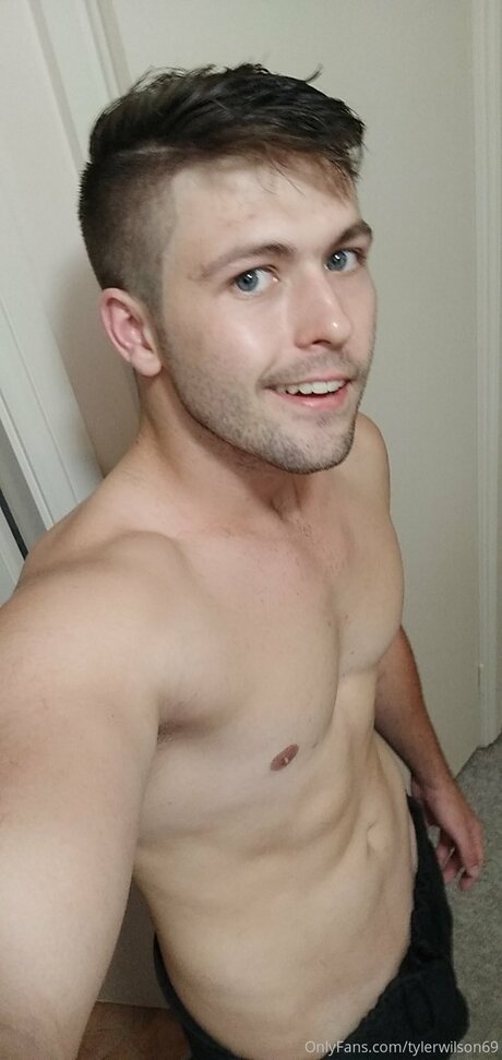 Tyler Wilson pretty pornstar picture