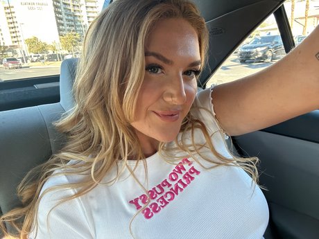 curly ebony onlyfans pornographic pic