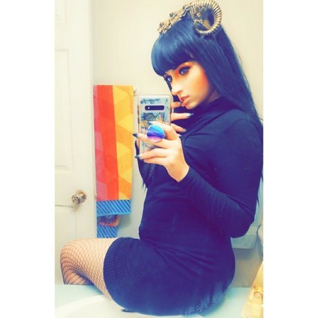 female popular onlyfans hot sex image