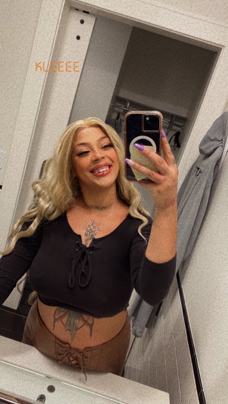 Doja DelRae star sex photos