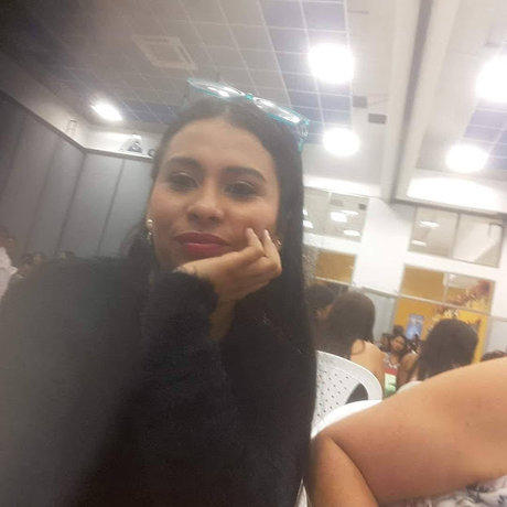 Alanakiss porn actress archive