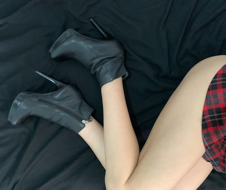 Valeria 666 hot model image