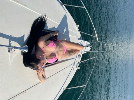 Montana_ art model archive