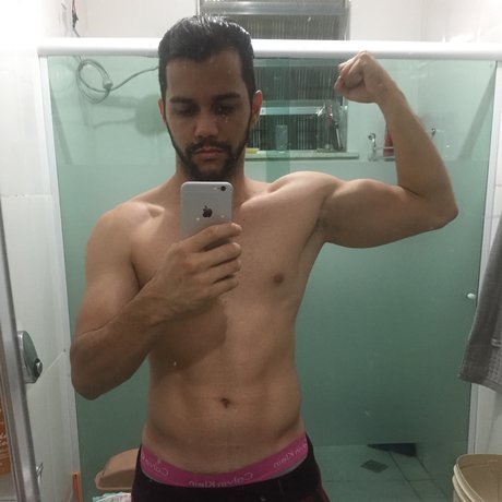 Hugo Castro naked model photo