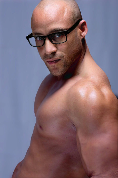 OTELO pretty pornstar pics