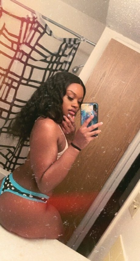 GLITTER FAT MA model nude photos