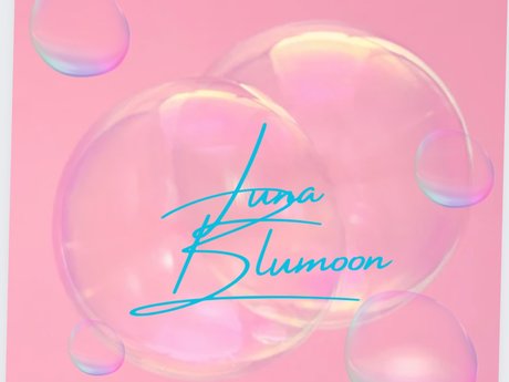 Luna Blumoon pornstar xxx pictures