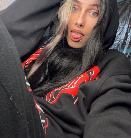 Harleen perfect model image