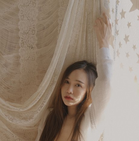 snowbell3 pornstar erotic photo