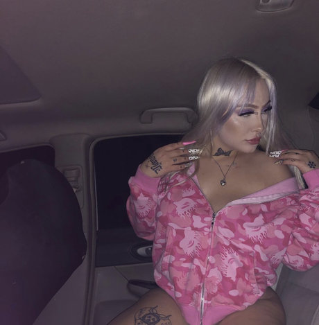 Snobunny_ model sexy pics