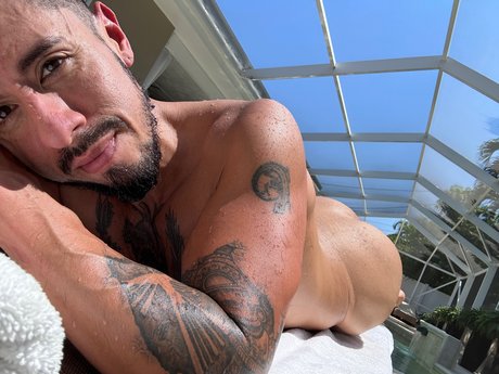 LuisLoganxxx model best image