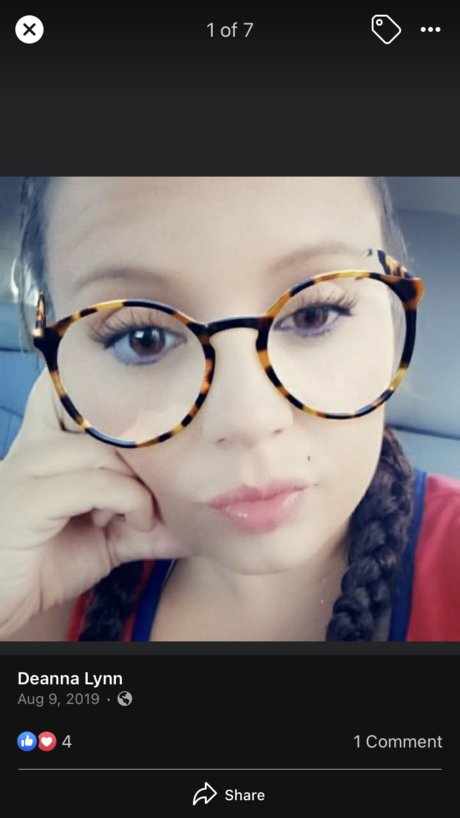 Deanna Lynn exclusive actress pictures