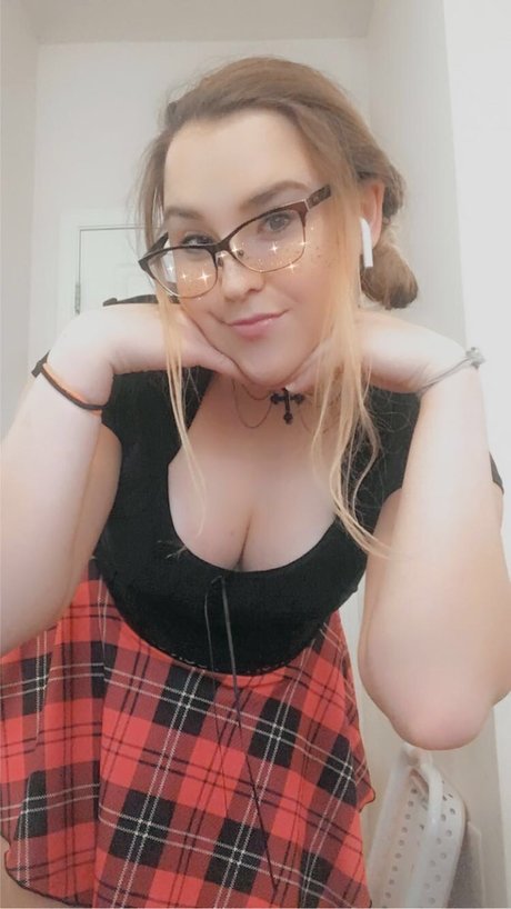 FreakyKitten pornstar nice pictures