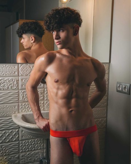 Ivanrodriguez2003 pornstar naked photo