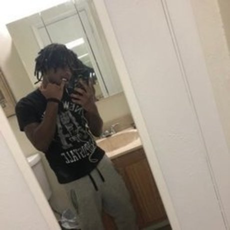 Rastaman018 star naked photos