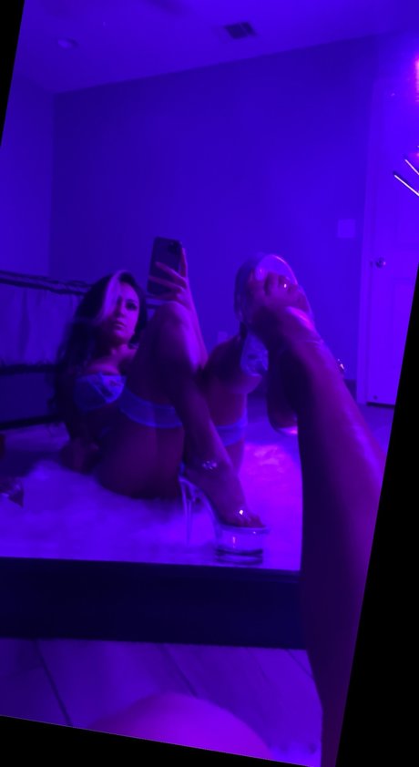 Valeria Sucia sex star archive