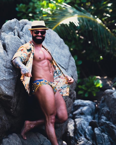 Xtream Leonard pornstar hd pics