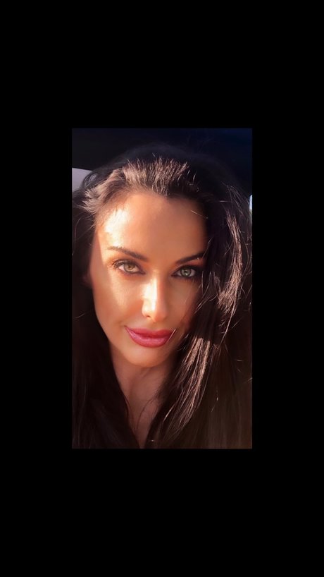 Jamie Lee nude model archive