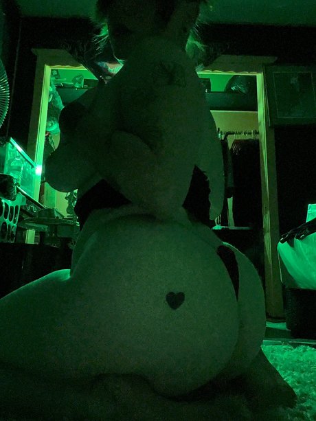 Babie_ exclusive model img