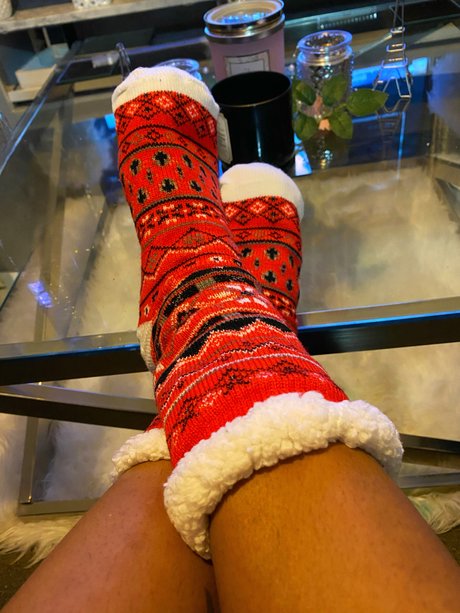 Petite Feet sexy pornstar pic